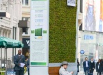 В Лондоне установили первое "умное рекламное дерево"